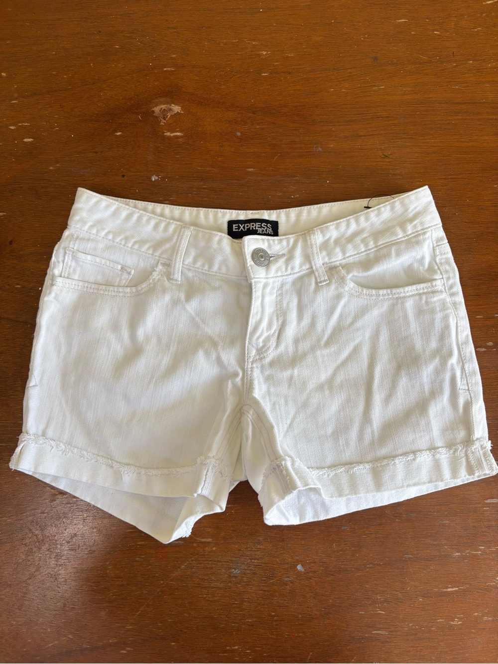 Express White Denim Low-Rise Women's Jean Shorts